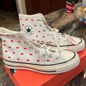 Converse unisex shoes